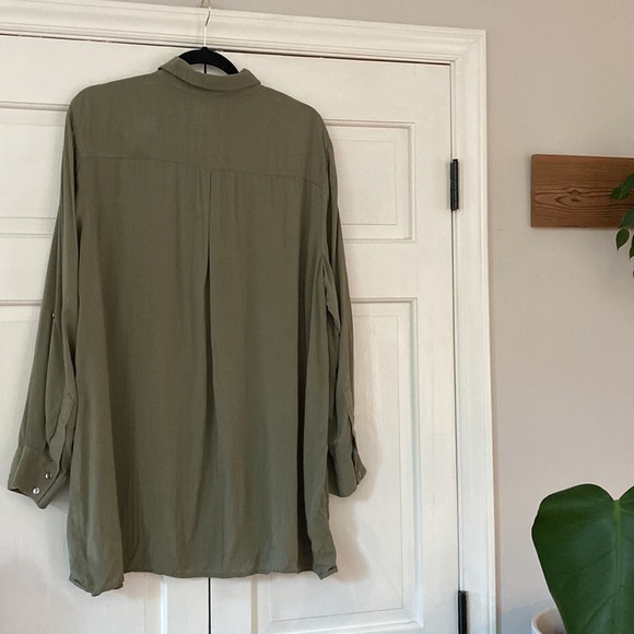 Chico’s Size 3 Long Utility Shirt Pocket Sage Green Button Down Blouse Chicos XL - Picture 5 of 9